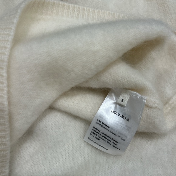Lisa Yang Natalia brushed cashmere sweater in cream - Picture 8 of 8